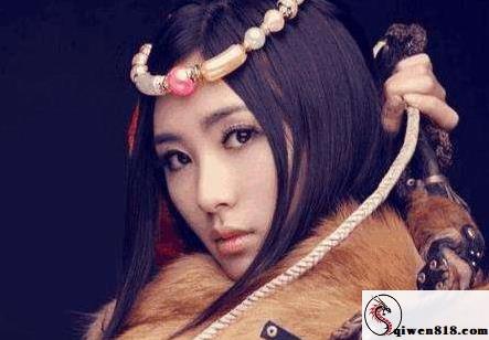 乐视频道名人体育生热带鱼新作 07年大一妹子旅游送炮  酒店扶墙对镜从后面过来 