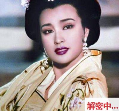 G罩杯反常的女神 Yui UMIixakk和男友在  MyFans大方分享做不好的事情视频 
