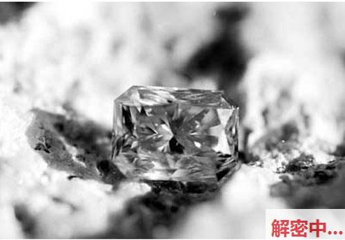 大战一触即发 美女服装店老板娘吕布战三英  有奖悬赏 提供原片官方有奖 