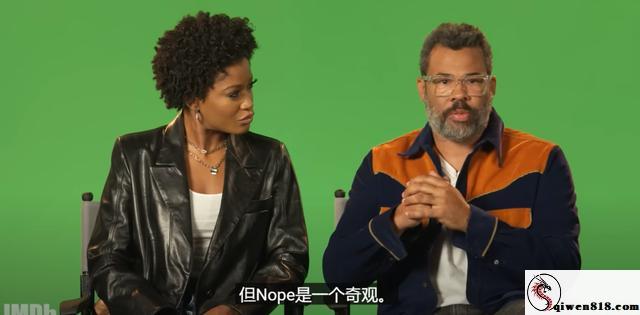 利哥约会女性朋友牛仔裤小成熟的可以怀孕的人 超近距离湿润特写 打开开嘴吧自己玩自己 成熟的可以怀孕的人主动扭腰求欢 