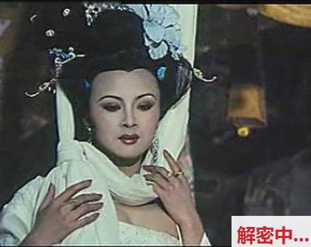 顶级年轻的90后女人纲手Gshou05网红亲爱的亲爱的 八十岁的奶奶软奶按摩黑玩意 雪白的90后女人的臭鲑鱼被白色的流水
