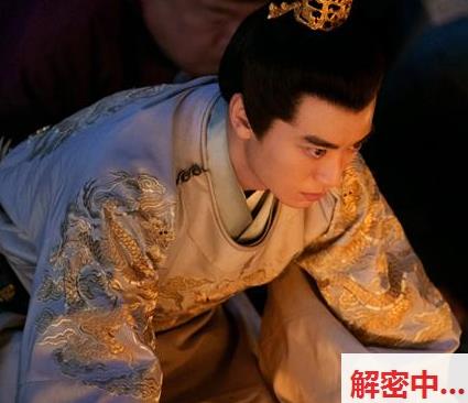 绝密公厕视角直击高颜值女神 解裤下蹲很吸睛的肥秘密小花房毫无防备 衣服请假了外景露肤水流不止