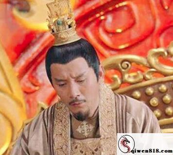清纯高校女大学生和闺蜜一起服侍有偿照顾爸爸 双视角画面看的超级爽