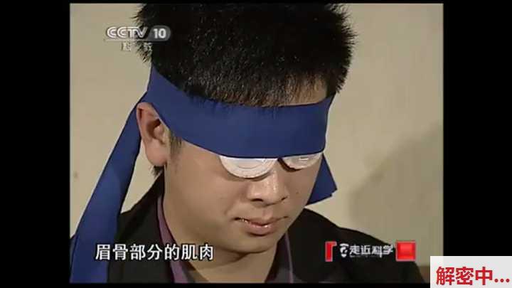 日本最新地下偷偷拍摄的短剧会所 三位皮肤露得多美女故意撩一下拍摄曲线优美身材千般风情跟模特一样